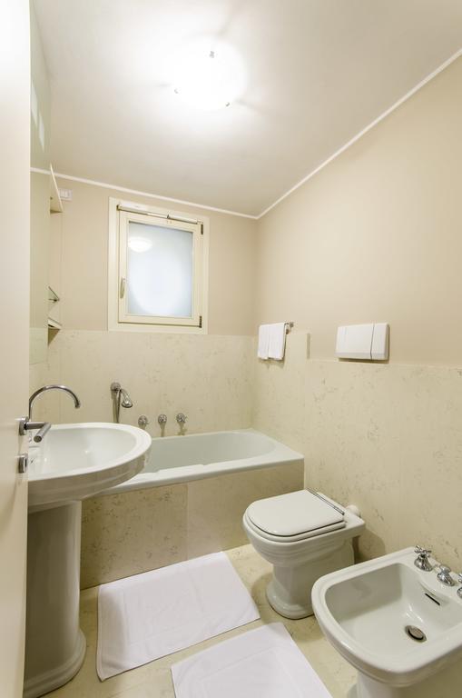 Duomo Guesthouse Piacenza Zimmer foto